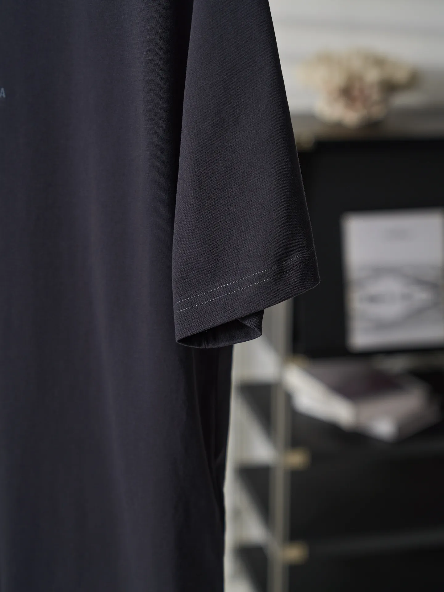 BALENCIAGA/ Loop Sports Icon T 【In Stock】S M L XL Authentic 5200 ，100% 240 ，1*1 300 ， ， ， 1：1